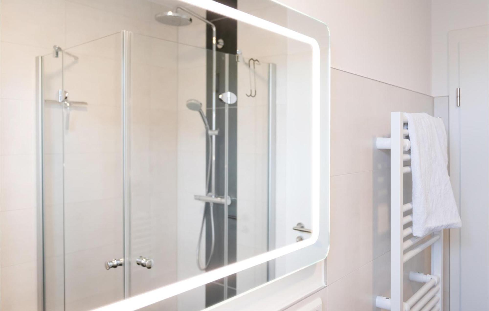 Nice Apartment In Rechlin With House Sea View エクステリア 写真